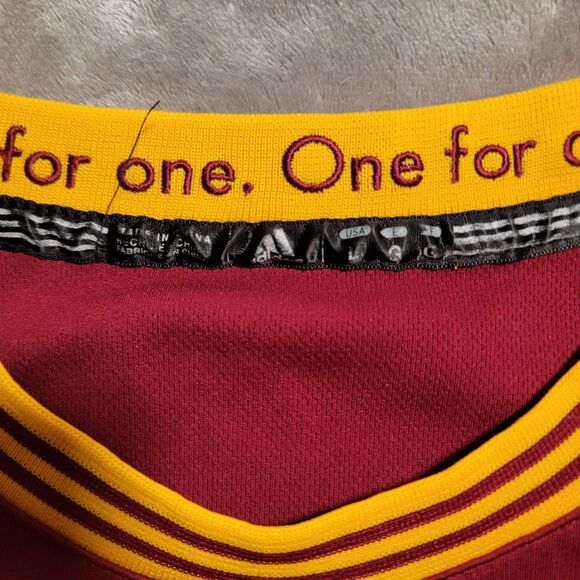 Kyrie Irving Cleveland Cavaliers Jersey Youth Large Adidas Replica - Picture 4 of 6